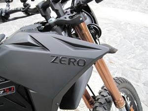 بررسی موتورسیکلت الکتریکی Zero FX 2013 (ویدئو)